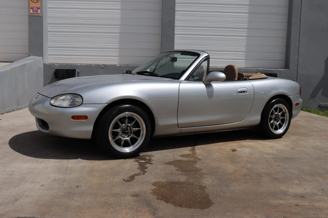 1999 Mazda NB MX-5 Miata - Image 28 of 31