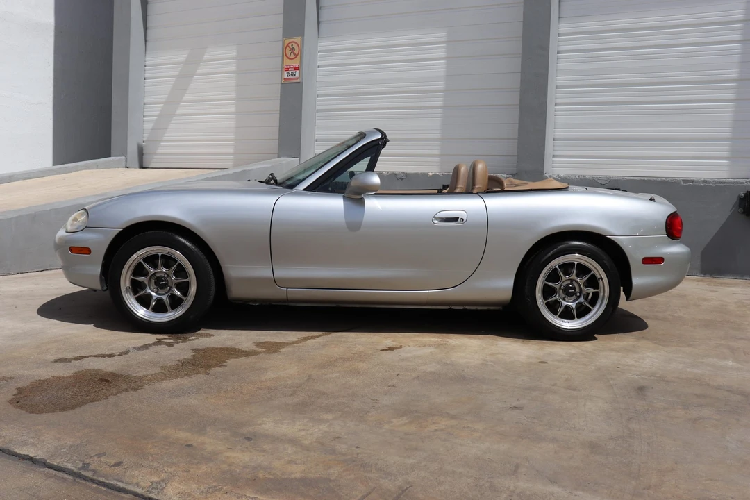 1999 Mazda NB MX-5 Miata - Image 29 of 31