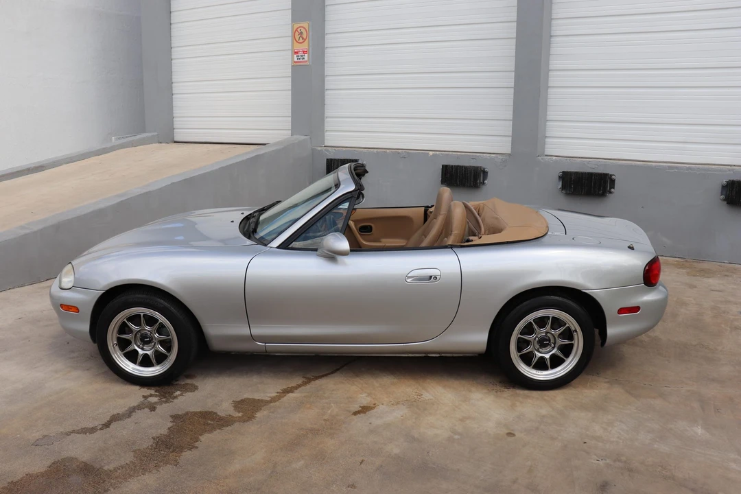 1999 Mazda NB MX-5 Miata - Image 30 of 31
