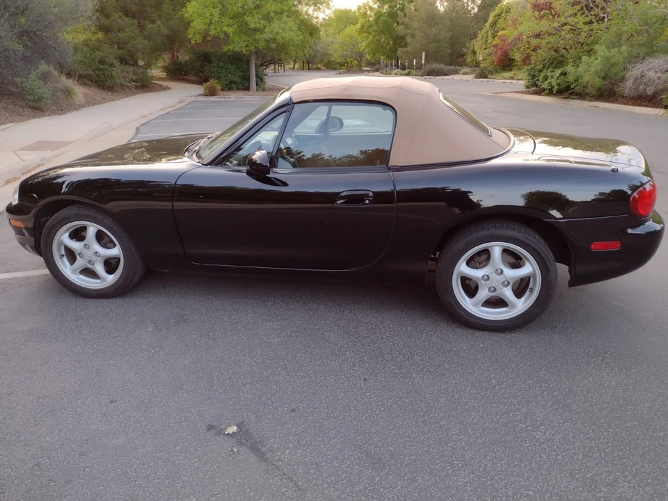 1999 Mazda NB MX-5 Miata - Image 3 of 31