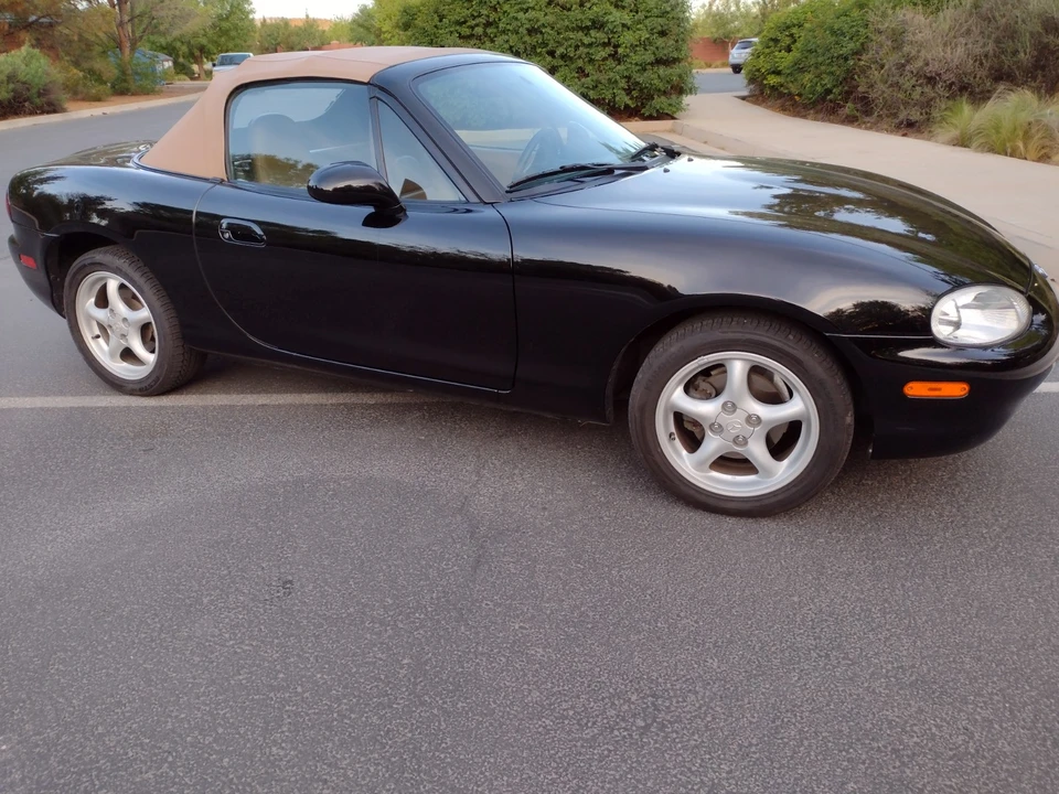 1999 Mazda NB MX-5 Miata - Image 10 of 31