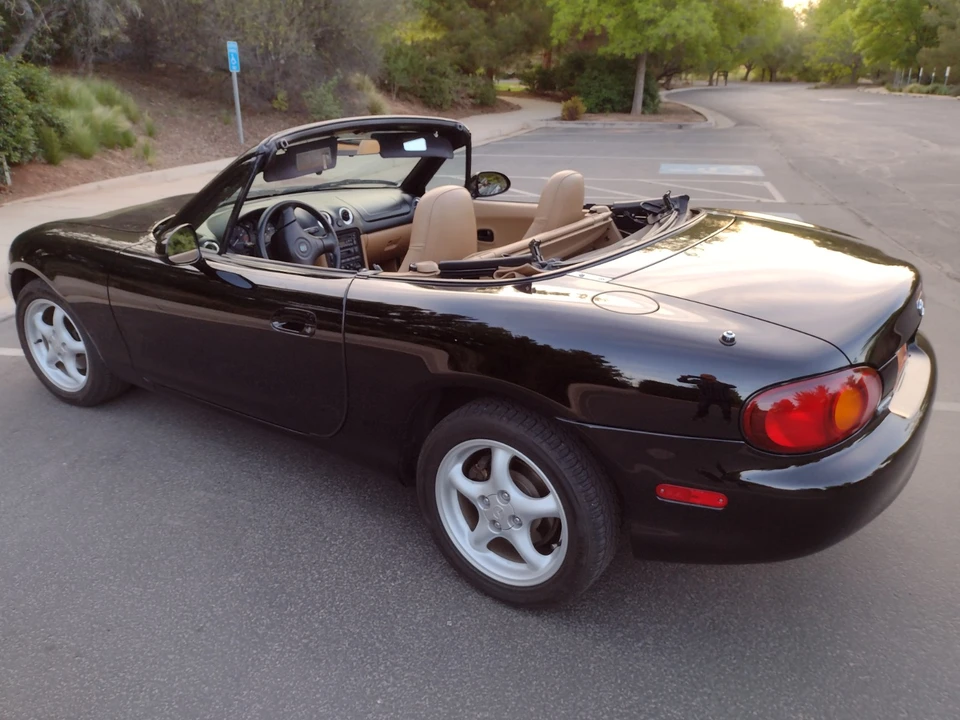 1999 Mazda NB MX-5 Miata - Image 14 of 31