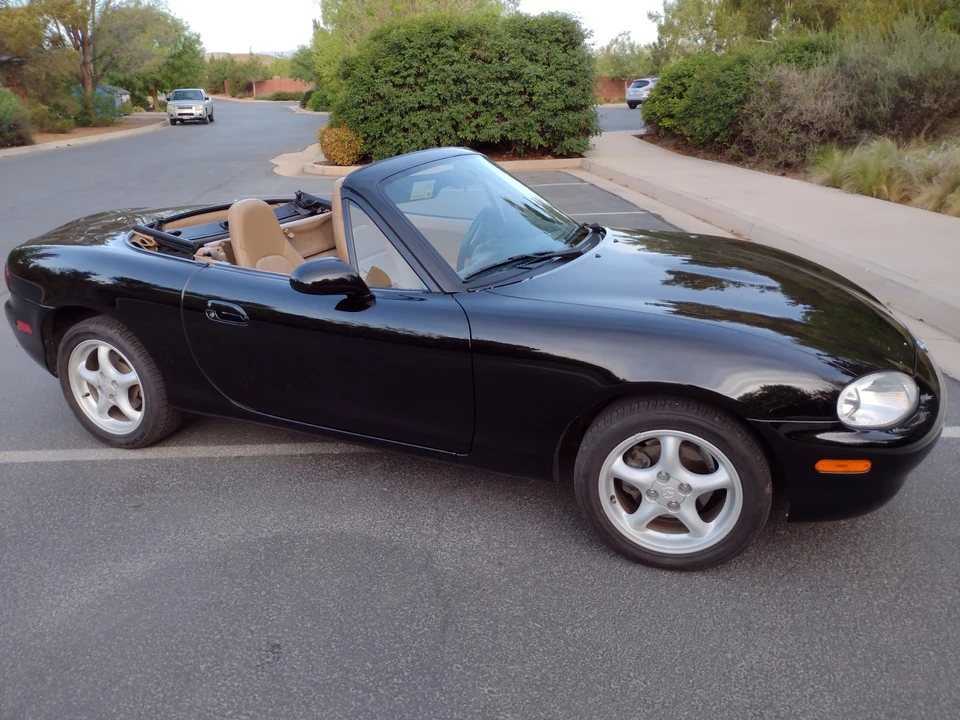 1999 Mazda NB MX-5 Miata - Image 15 of 31