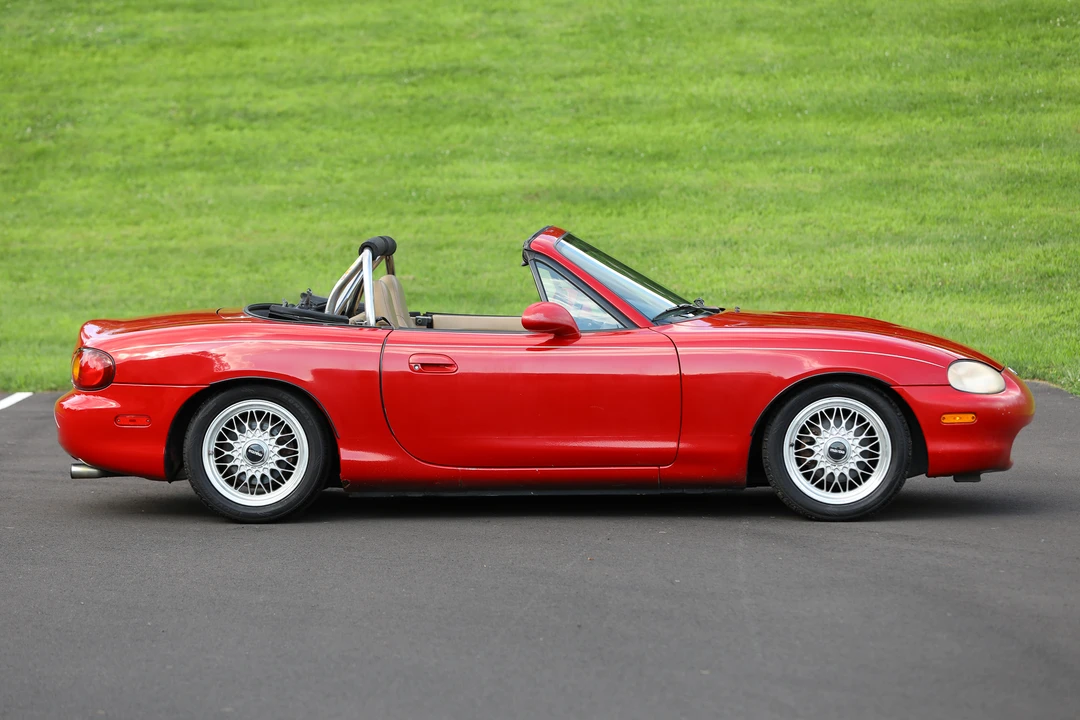 1999 Mazda NB MX-5 Miata - Image 14 of 31