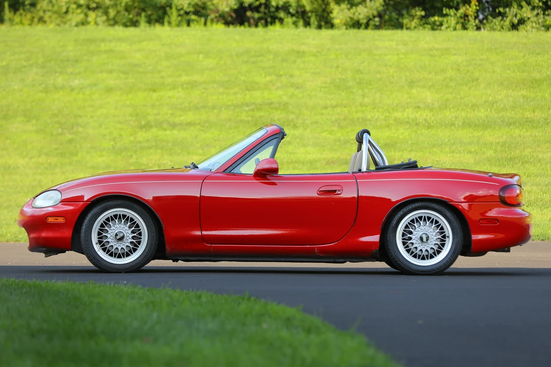 1999 Mazda NB MX-5 Miata - Image 28 of 31