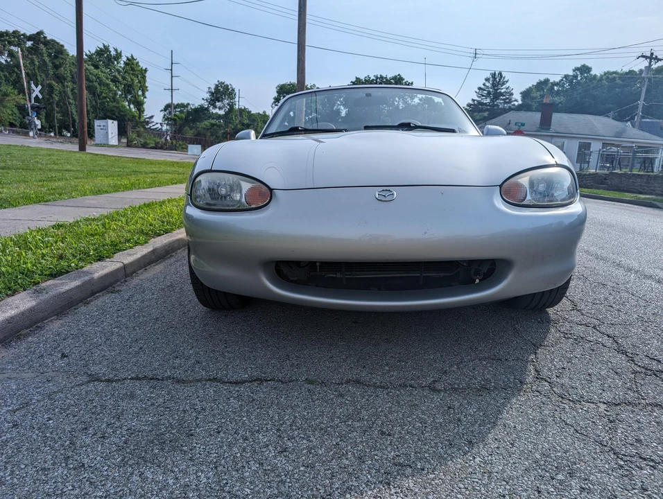 1999 Mazda NB MX-5 Miata - Image 9 of 31