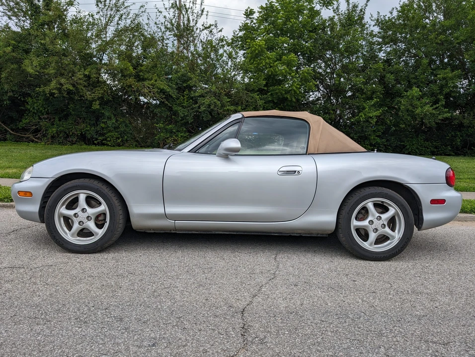 1999 Mazda NB MX-5 Miata - Image 11 of 31