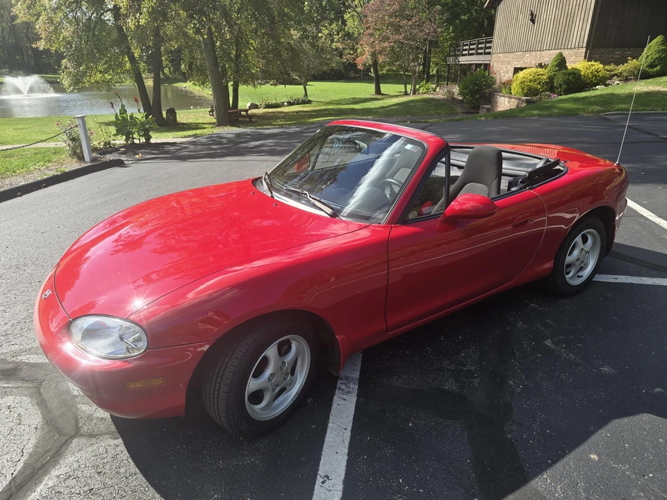 1999 Mazda NB MX-5 Miata - Image 4 of 31