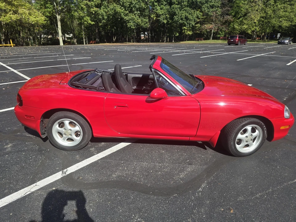 1999 Mazda NB MX-5 Miata - Image 10 of 31