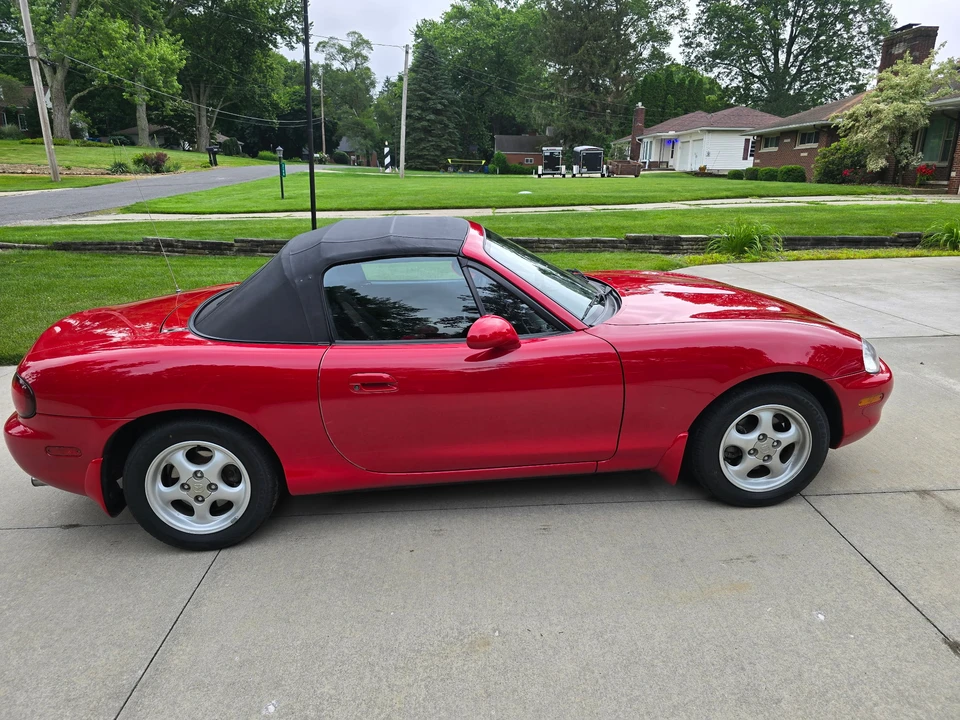 1999 Mazda NB MX-5 Miata - Image 22 of 31