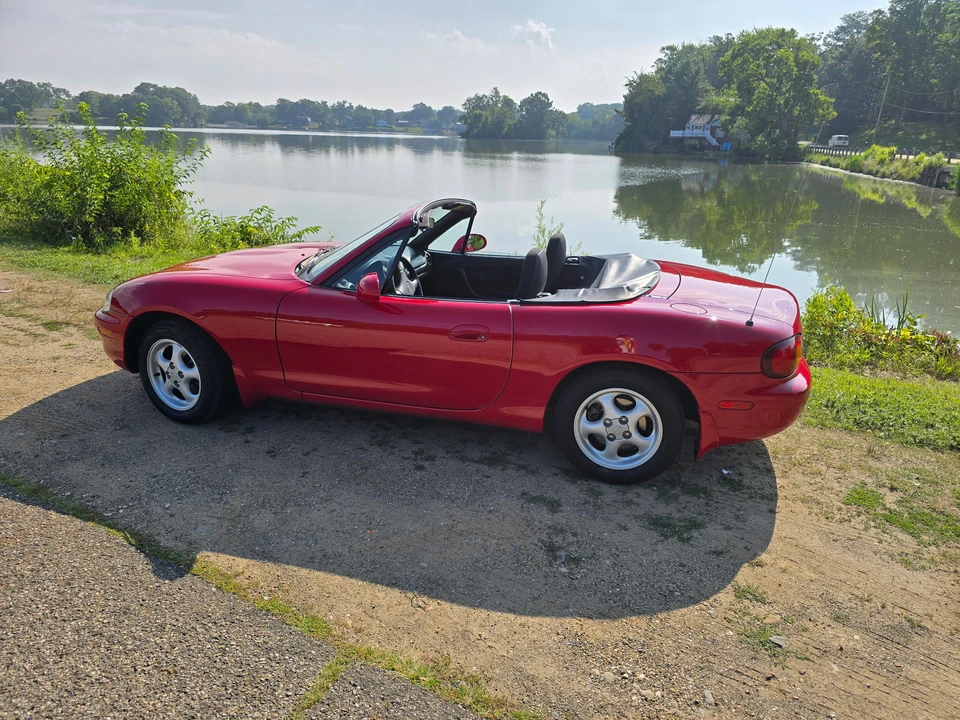 1999 Mazda NB MX-5 Miata - Image 18 of 31
