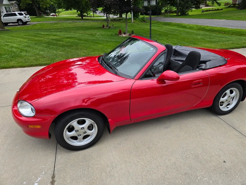 1999 Mazda NB MX-5 Miata - Image 17 of 31