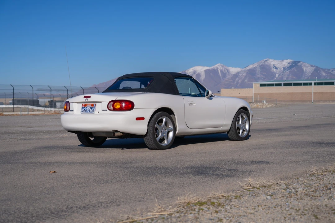 1999 Mazda NB MX-5 Miata - Image 30 of 31