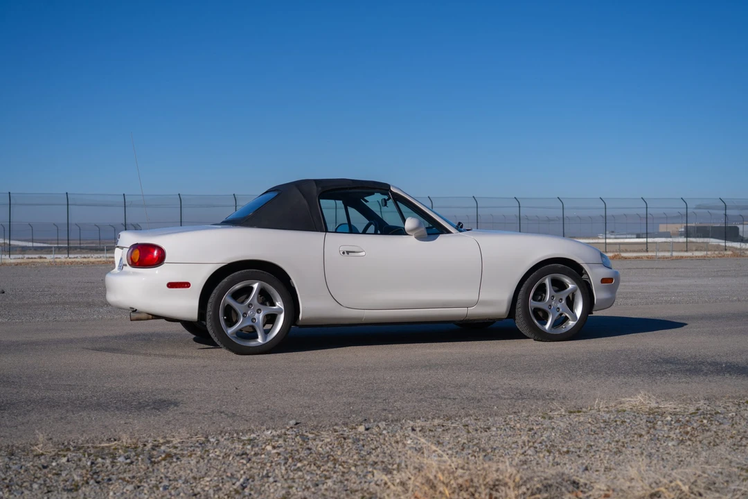 1999 Mazda NB MX-5 Miata - Image 29 of 31