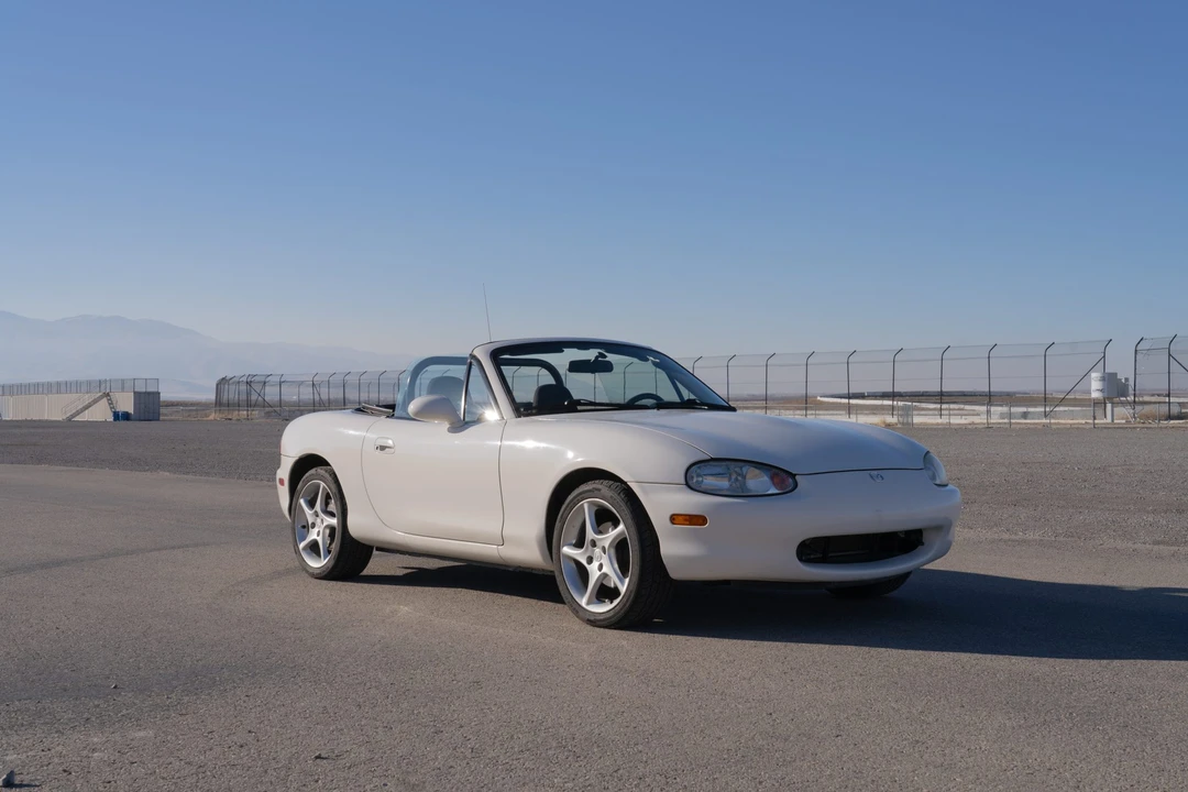1999 Mazda NB MX-5 Miata - Image 11 of 31