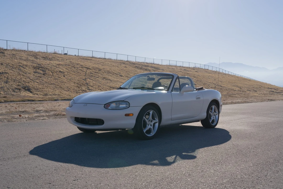 1999 Mazda NB MX-5 Miata - Image 3 of 31