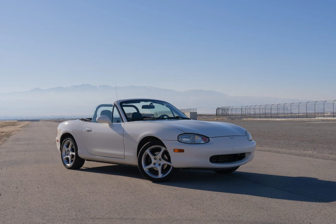 1999 Mazda NB MX-5 Miata - Image 12 of 31