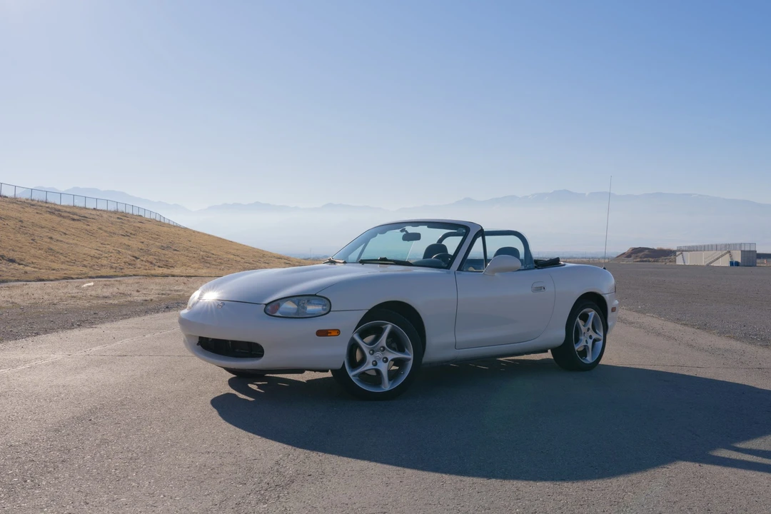 1999 Mazda NB MX-5 Miata - Image 2 of 31