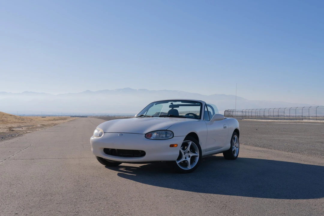 1999 Mazda NB MX-5 Miata - Image 4 of 31