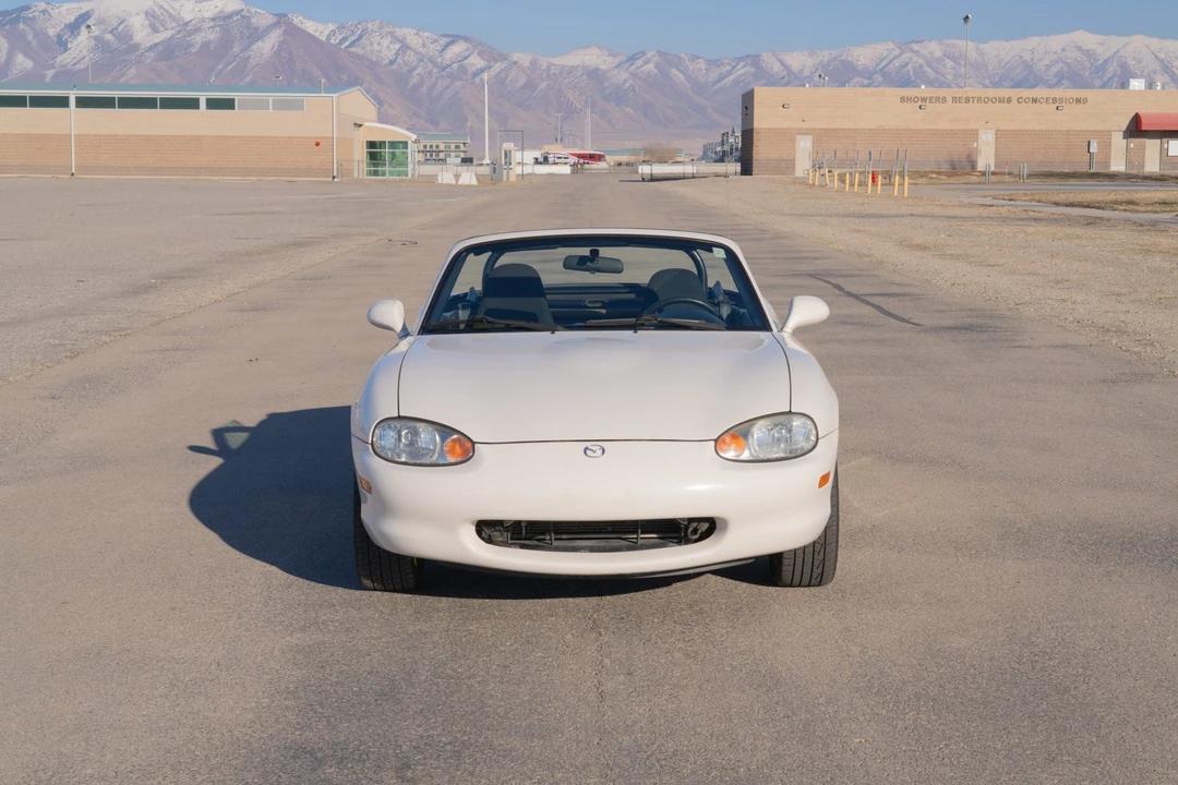1999 Mazda NB MX-5 Miata - Image 5 of 31