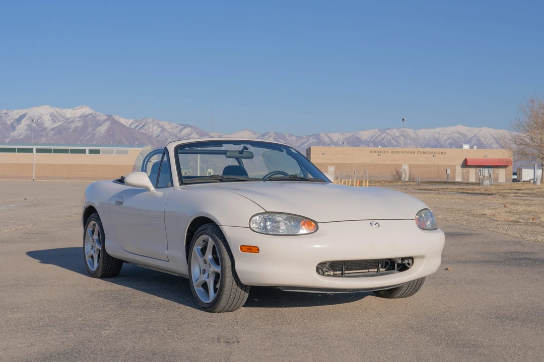 1999 Mazda NB MX-5 Miata - Image 9 of 31