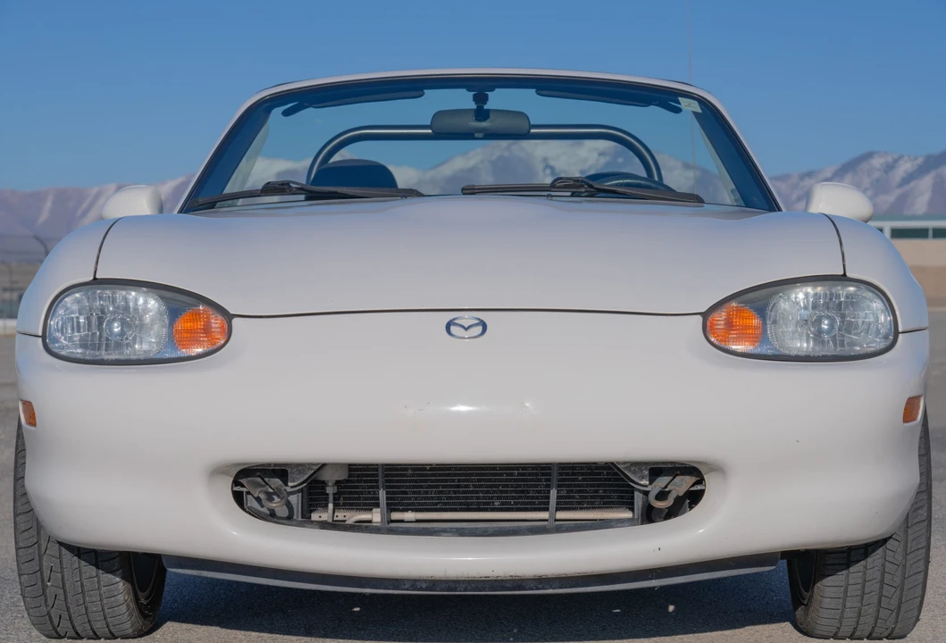 1999 Mazda NB MX-5 Miata - Image 6 of 31