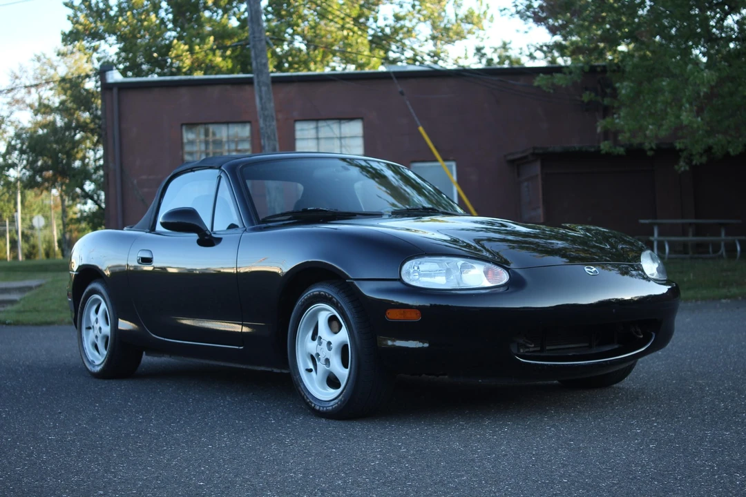1999 Mazda NB MX-5 Miata - Image 21 of 31