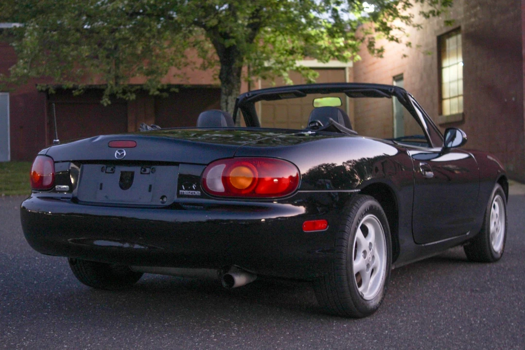 1999 Mazda NB MX-5 Miata - Image 27 of 31