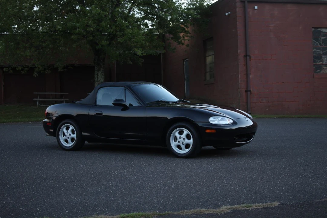 1999 Mazda NB MX-5 Miata - Image 13 of 31