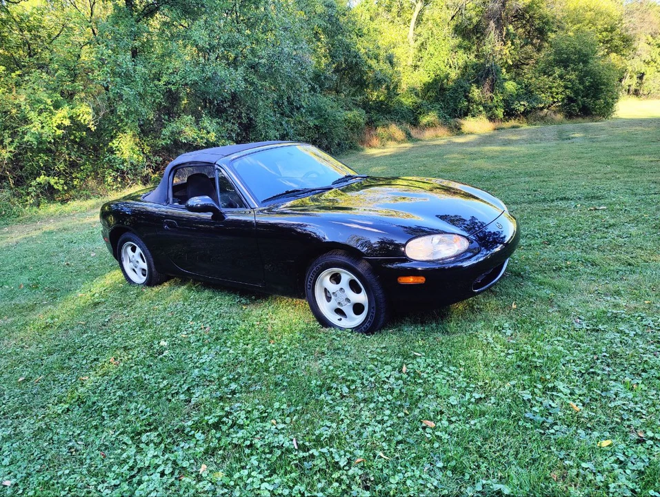 1999 Mazda NB MX-5 Miata - Image 15 of 31