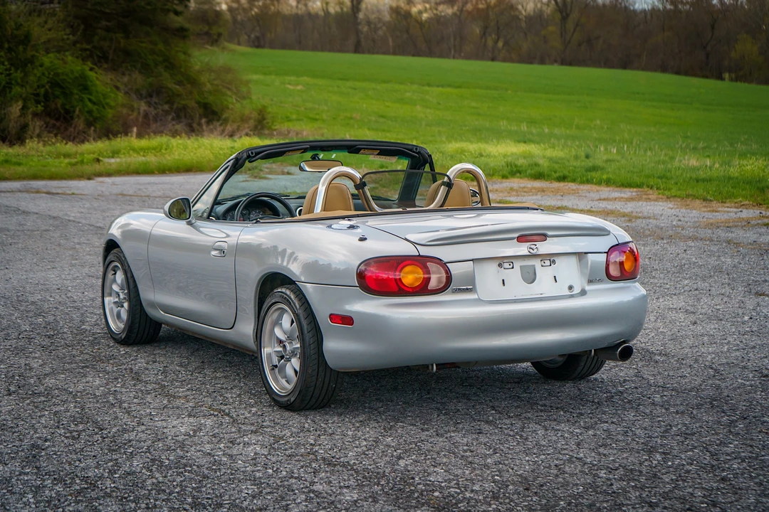 1999 Mazda NB MX-5 Miata - Image 15 of 31