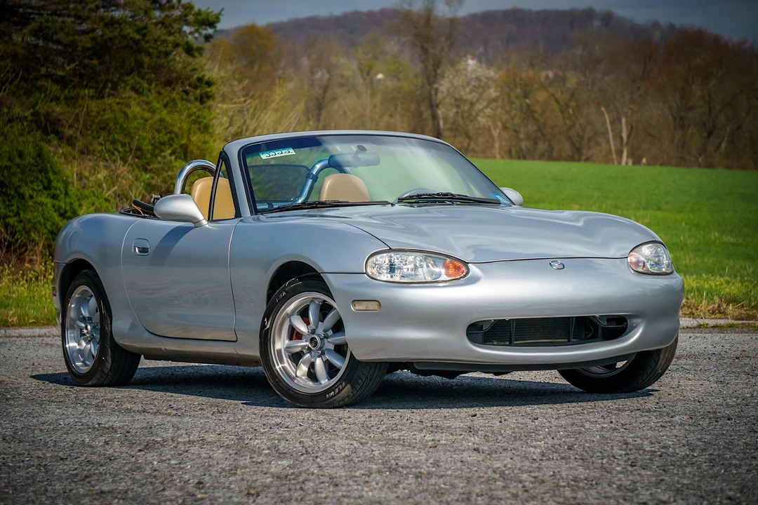 1999 Mazda NB MX-5 Miata - Image 2 of 31