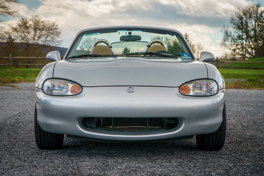1999 Mazda NB MX-5 Miata - Image 8 of 31