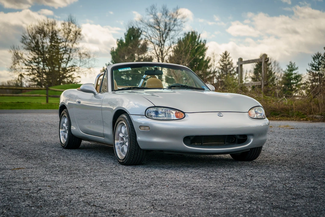 1999 Mazda NB MX-5 Miata - Image 5 of 31