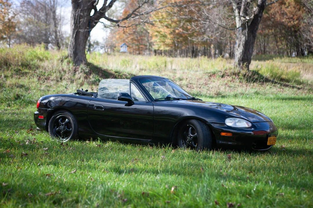 1999 Mazda NB MX-5 Miata - Image 4 of 31