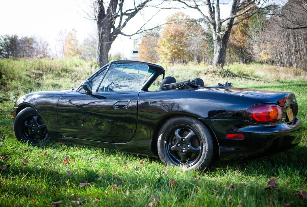 1999 Mazda NB MX-5 Miata - Image 12 of 31