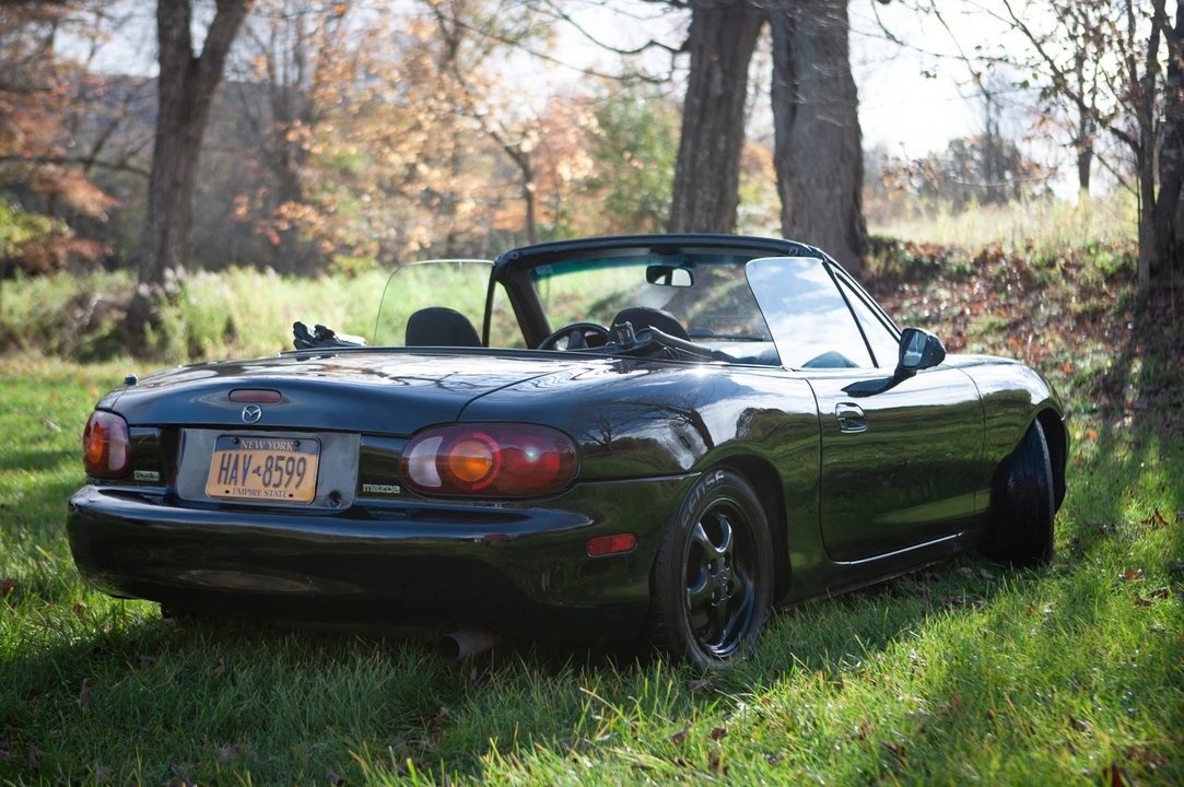 1999 Mazda NB MX-5 Miata - Image 8 of 31
