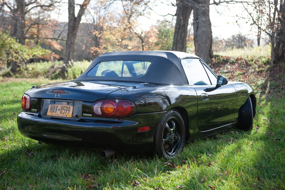 1999 Mazda NB MX-5 Miata - Image 17 of 31