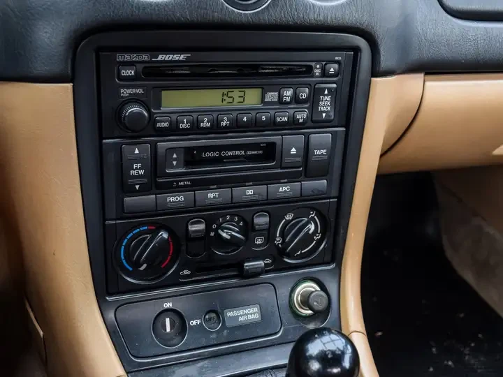 1999 Mazda NB MX-5 Miata - Image 9 of 12