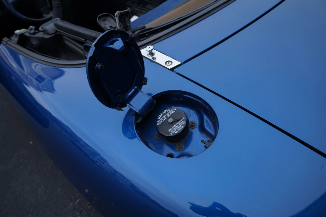 1999 Mazda NB MX-5 Miata - Image 19 of 31