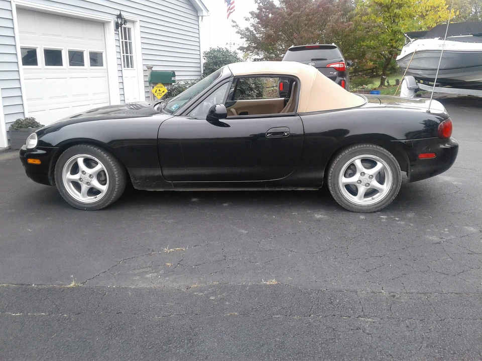 1999 Mazda NB MX-5 Miata - Image 20 of 31