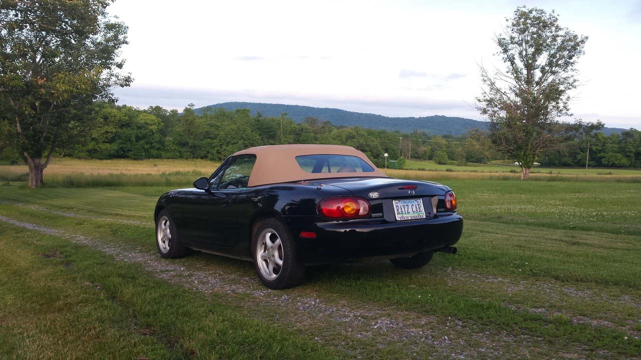 1999 Mazda NB MX-5 Miata - Image 8 of 31