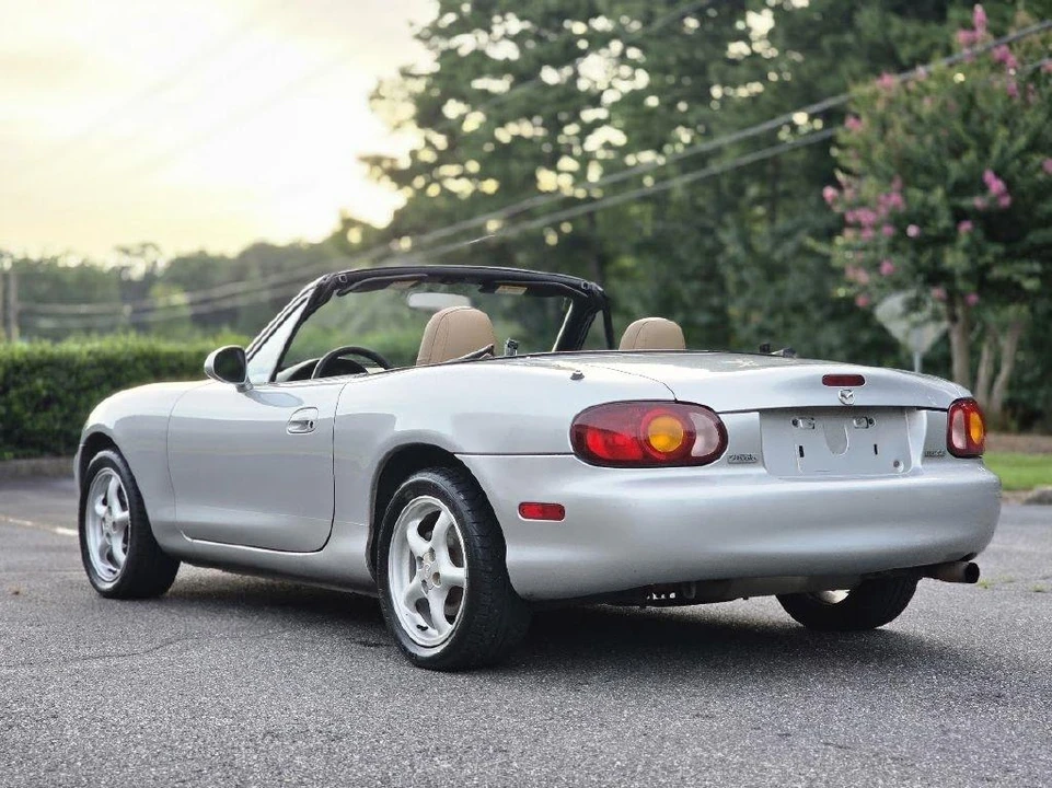 1999 Mazda NB MX-5 Miata - Image 7 of 31
