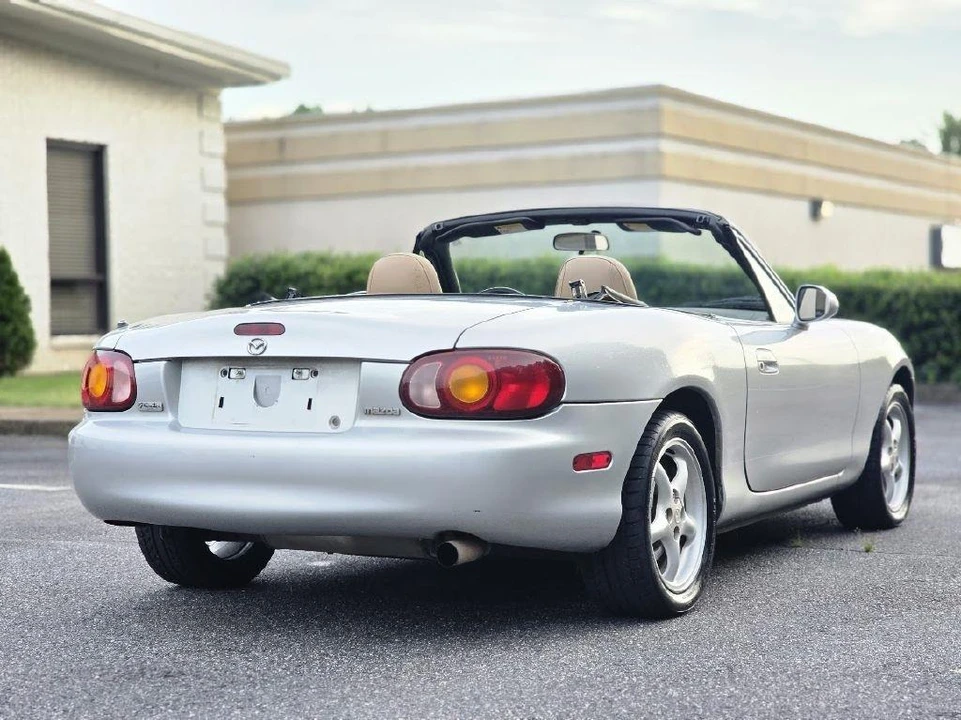 1999 Mazda NB MX-5 Miata - Image 12 of 31
