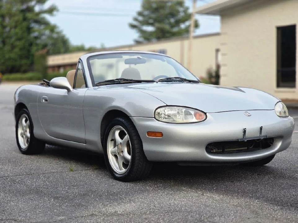 1999 Mazda NB MX-5 Miata - Image 16 of 31