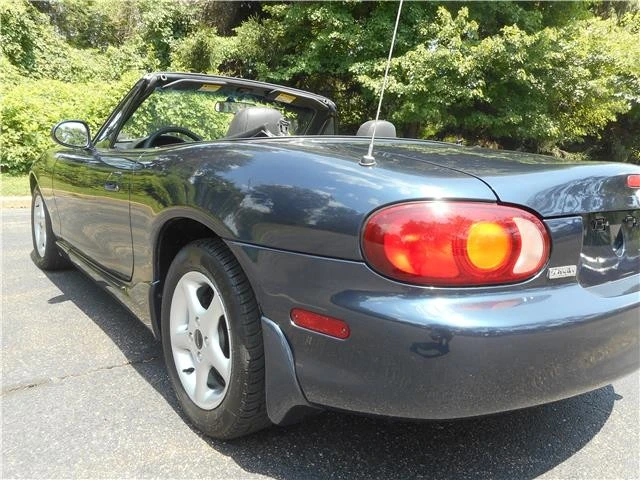 1999 Mazda NB MX-5 Miata - Image 6 of 12