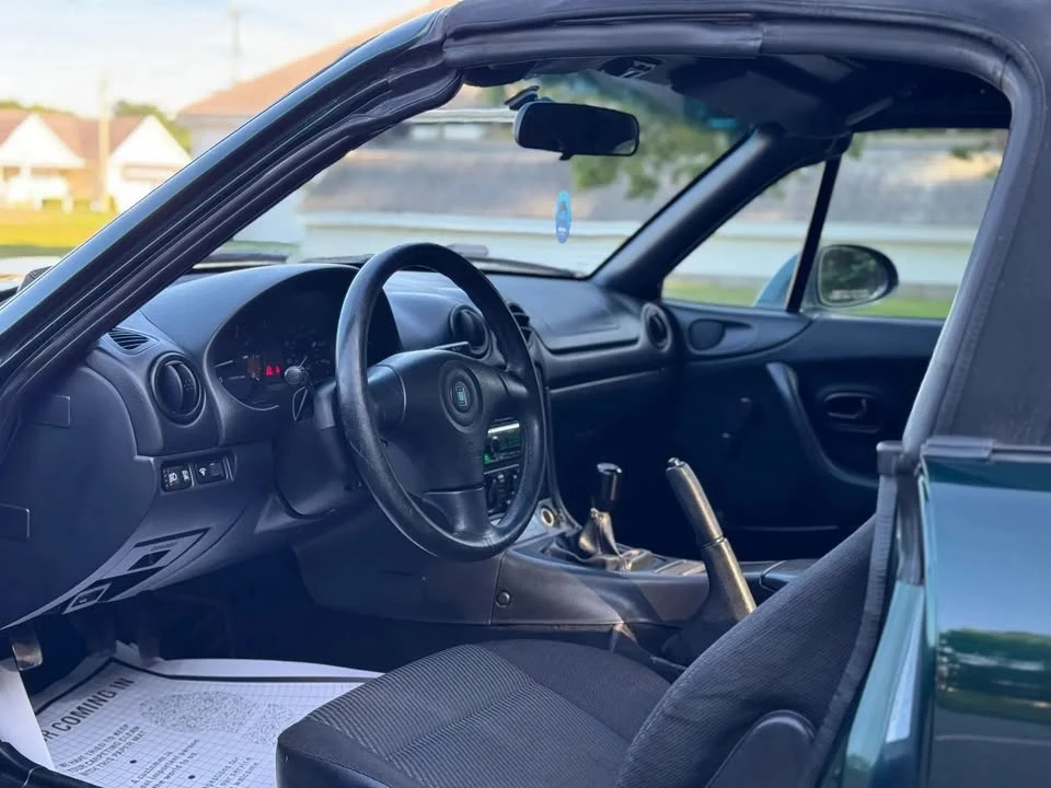 1999 Mazda NB MX-5 Miata - Image 10 of 16