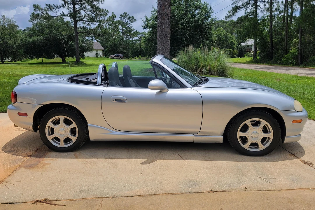1999 Mazda NB MX-5 Miata - Image 3 of 31