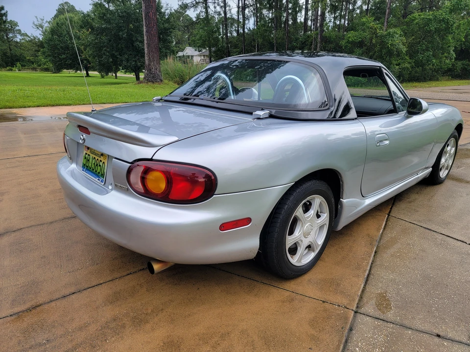 1999 Mazda NB MX-5 Miata - Image 18 of 31