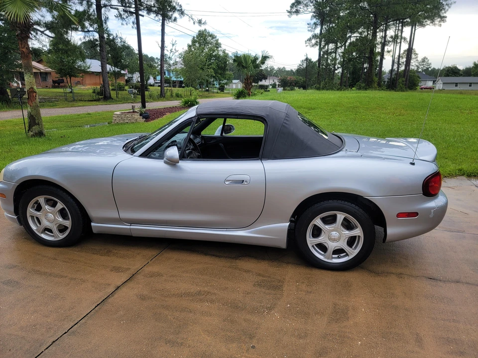 1999 Mazda NB MX-5 Miata - Image 12 of 31
